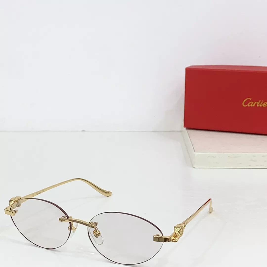 Cartier AAA Quality Sunglassess Elegant 4991