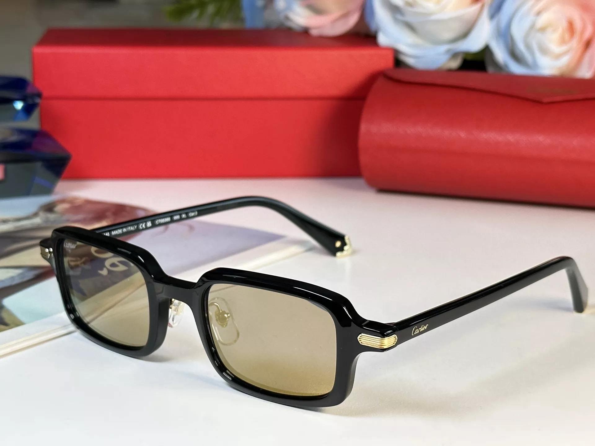 Cartier AAA Quality Sunglassess Timeless 5075