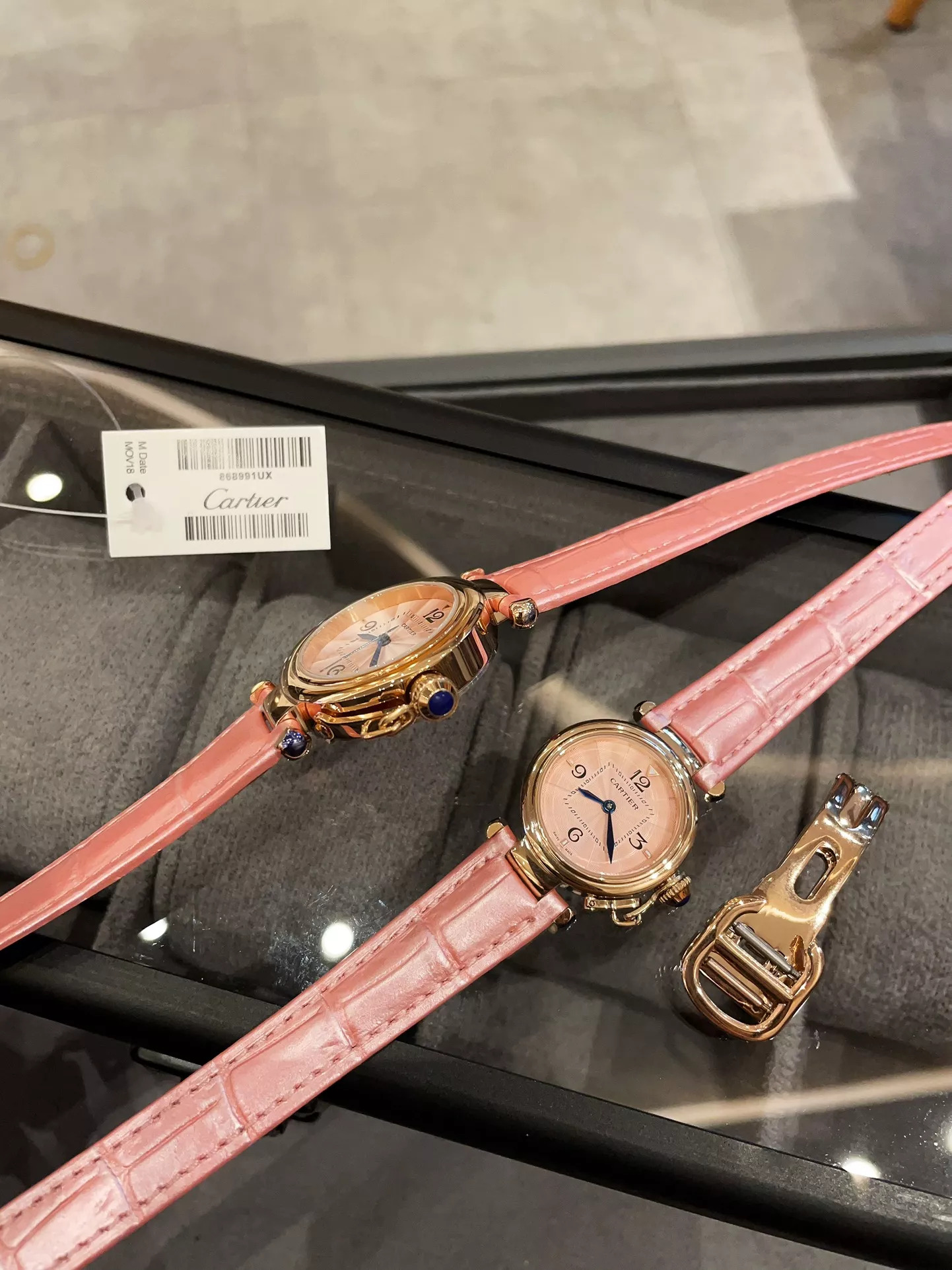 Cartier AAA Quality Watches For Unisex Stylish 8397