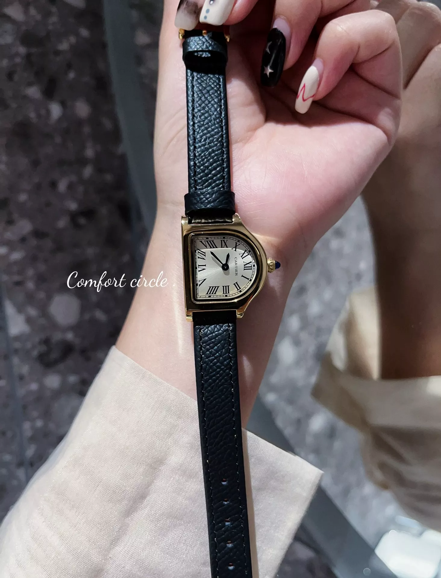 Cartier AAA Quality Watches In Gold For Unisex Affordable 1616