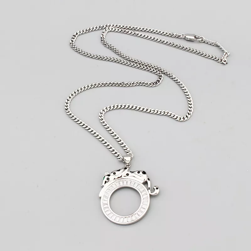 Cartier Necklaces Efficient 2483