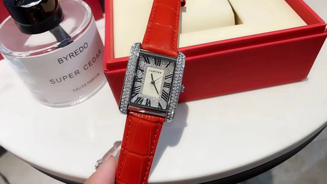 Cartier Watches For Women Breathable 8096