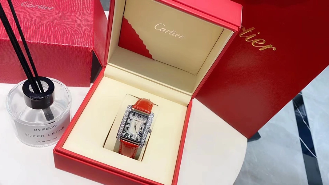 Cartier Watches For Women Breathable 8096