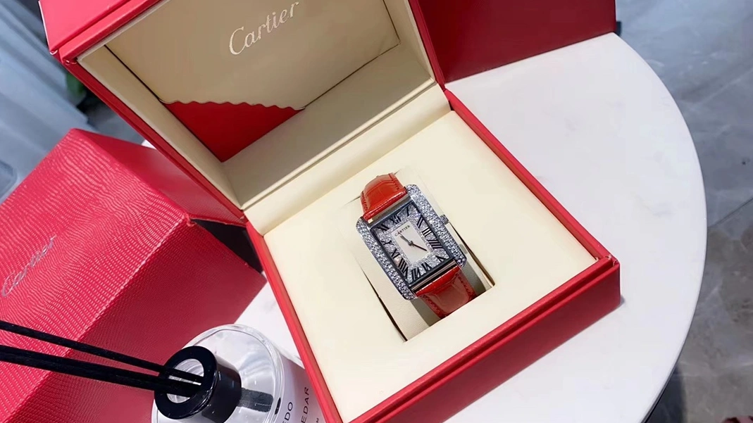 Cartier Watches For Women Breathable 8096
