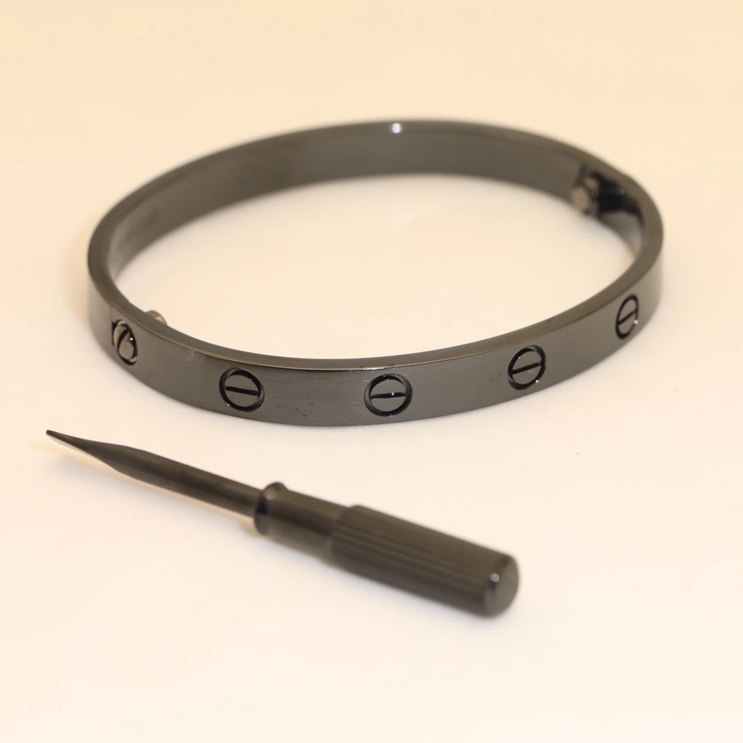 Cartier bracelets For Unisex Fashionable 6577
