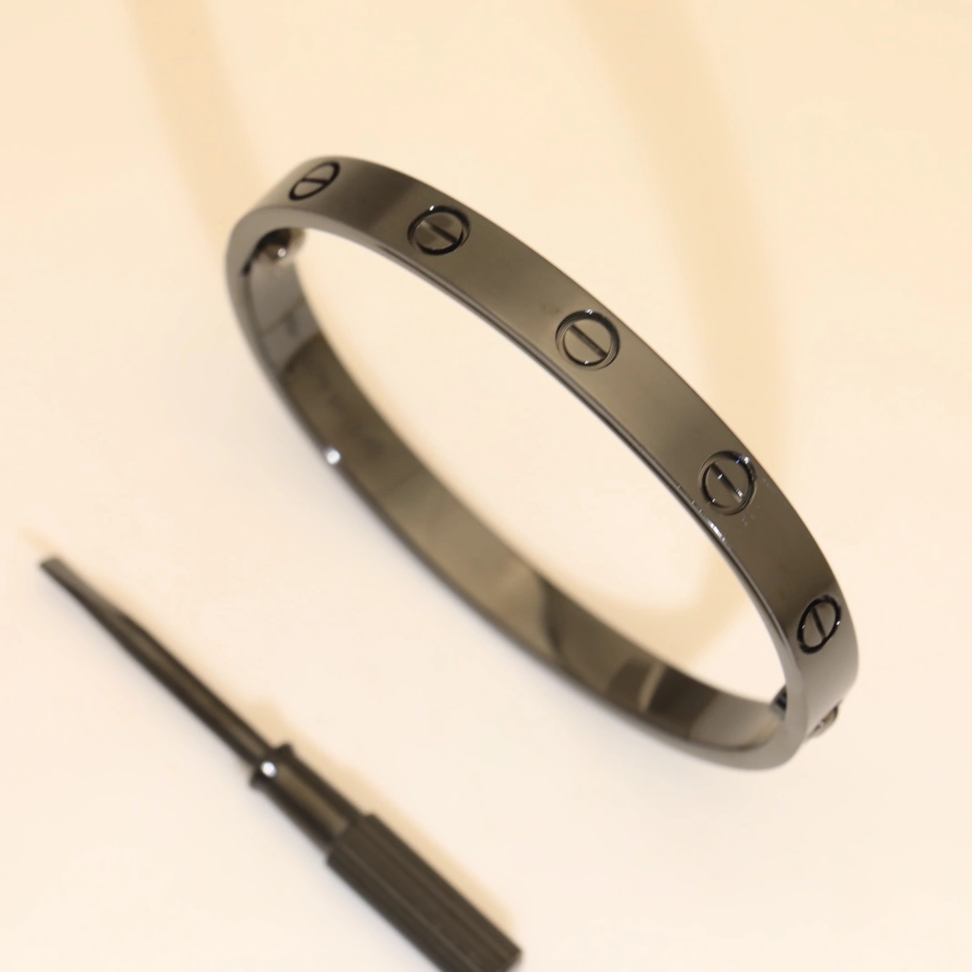 Cartier bracelets For Unisex Fashionable 6577