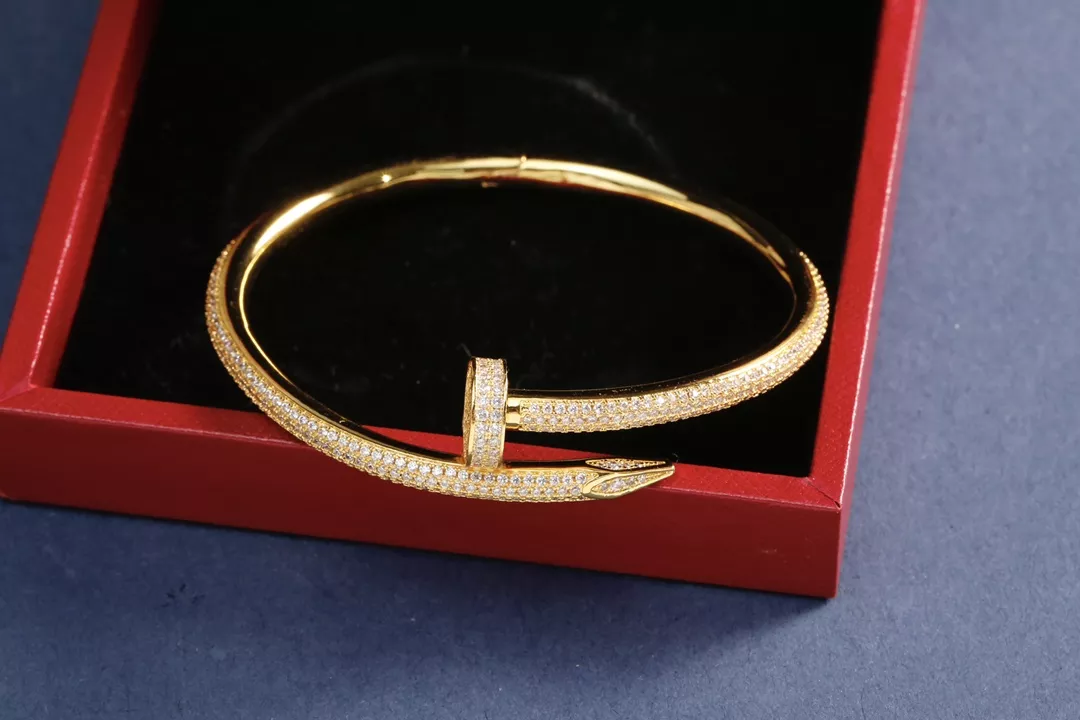 Cartier bracelets In Gold Durable 8740