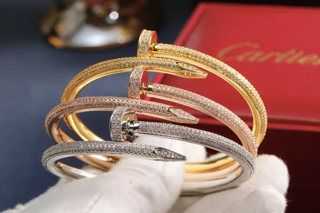 Cartier bracelets In Gold Durable 8740