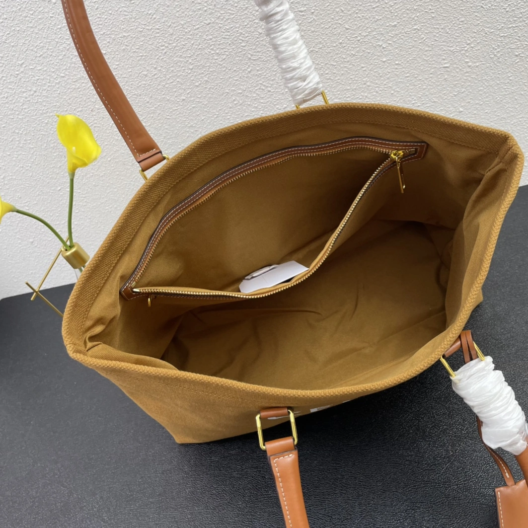 Celine AAA Quality Handbags For Women Breathable 7112