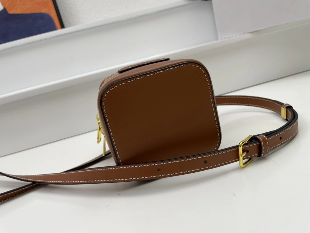 Celine AAA Quality Handbags For Women EasyMatch 3080