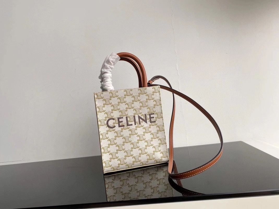 Celine AAA Quality Handbags For Women Lightweight 4378