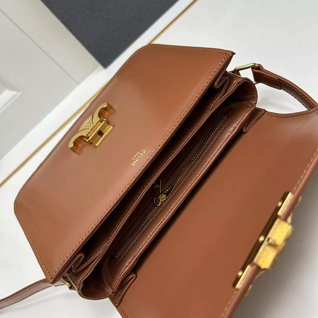 Celine AAA Quality Messenger Bags For Women AllSeason 5336