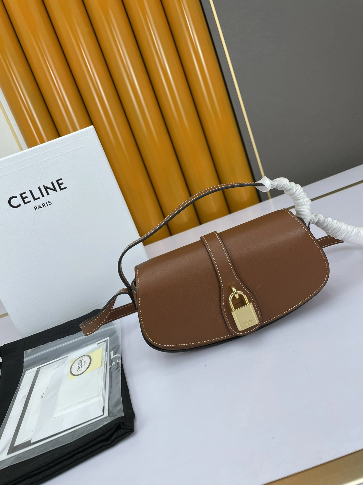 Celine AAA Quality Messenger Bags For Women Comfortable 8177