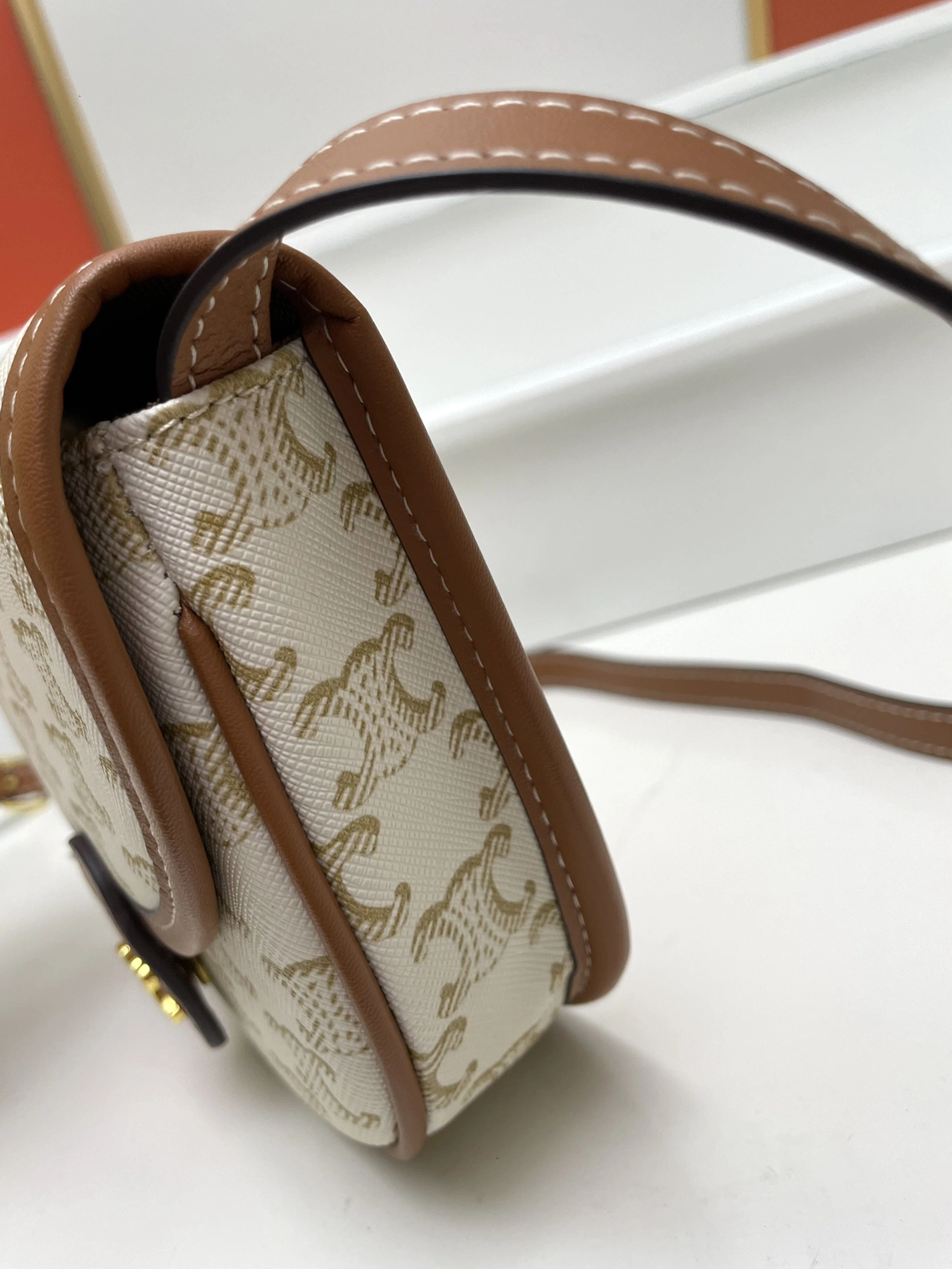 Celine AAA Quality Messenger Bags For Women EasyMatch 9652