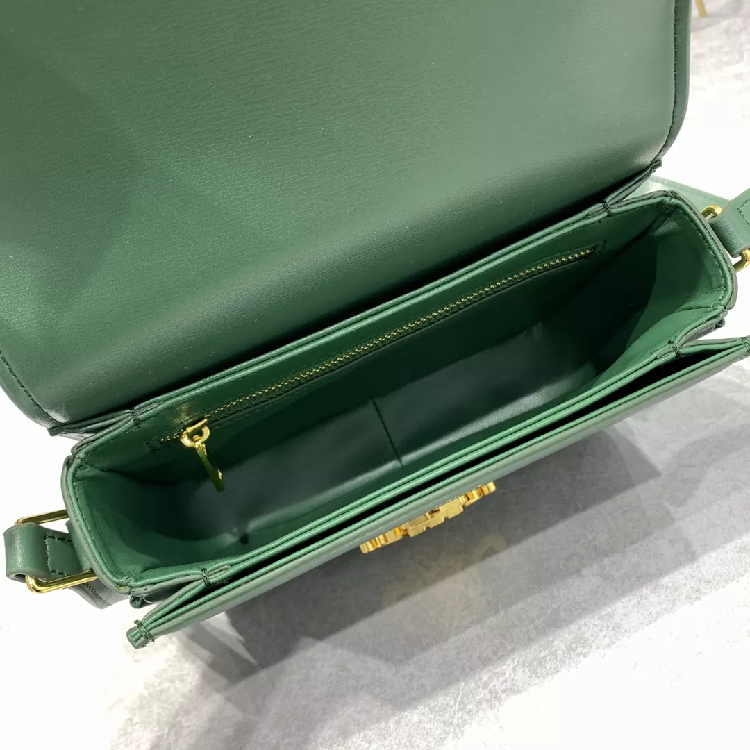 Celine AAA Quality Messenger Bags For Women GoAnywhere 9861