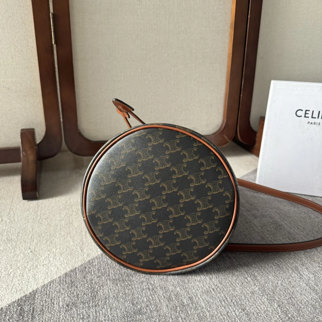 Celine AAA Quality Messenger Bags For Women Modern 7269