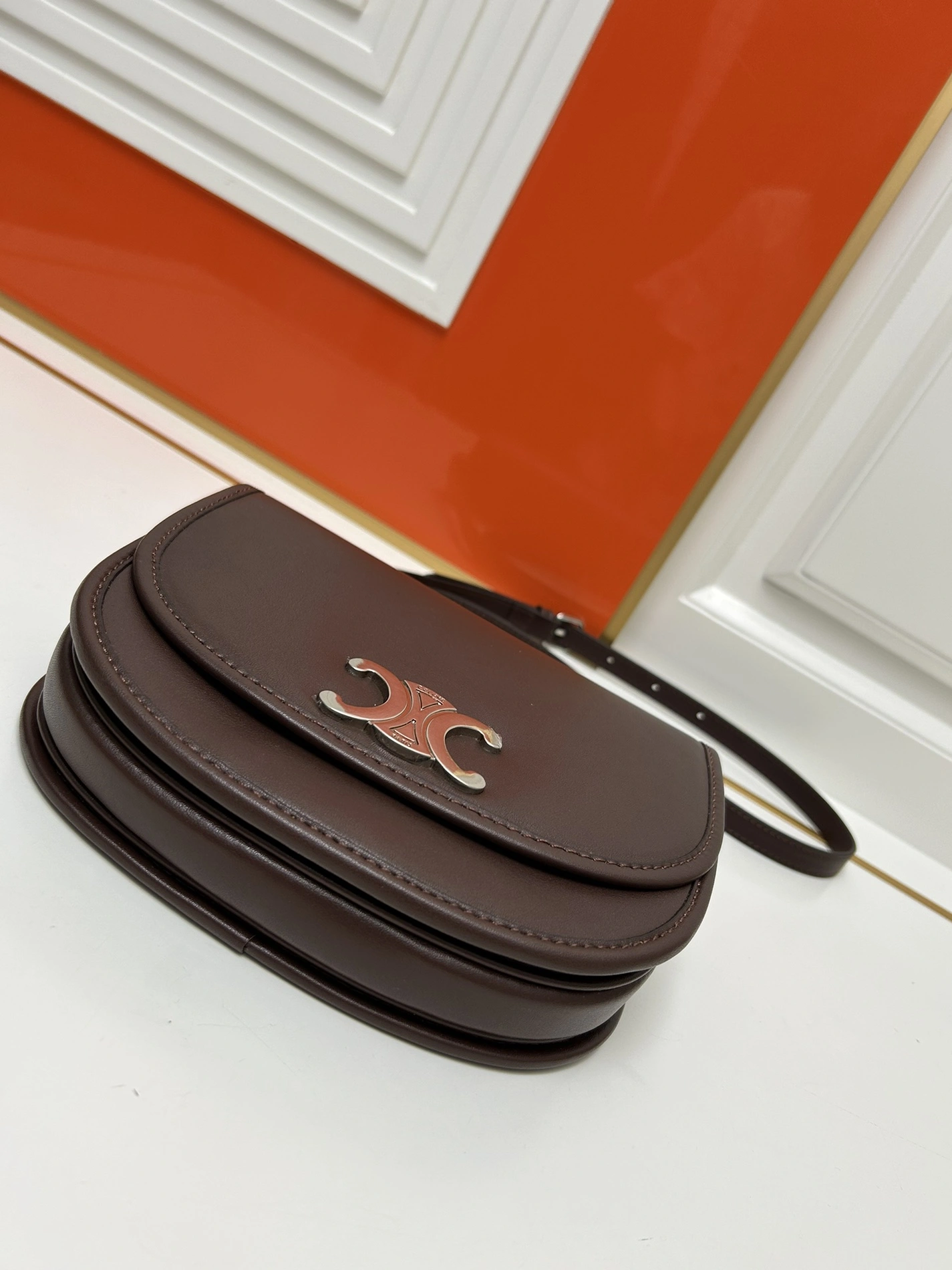 Celine AAA Quality Messenger Bags For Women ModernLook 5628