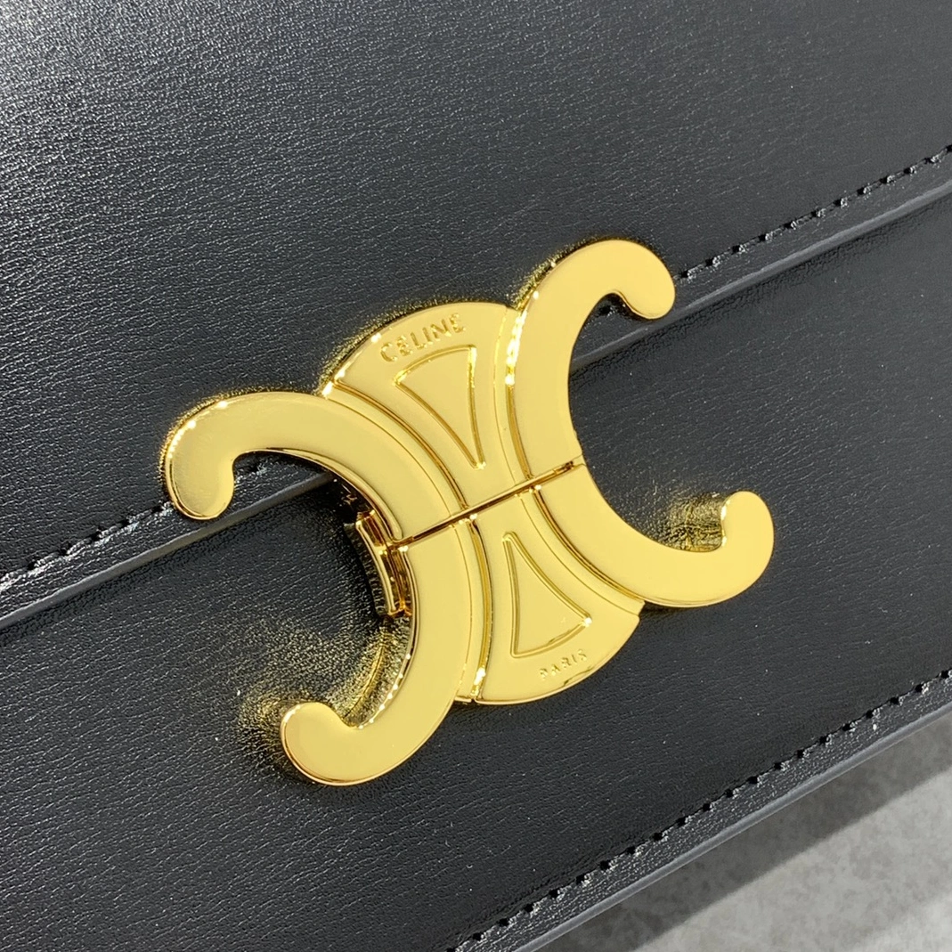 Celine AAA Quality Messenger Bags For Women NewStyle 2689