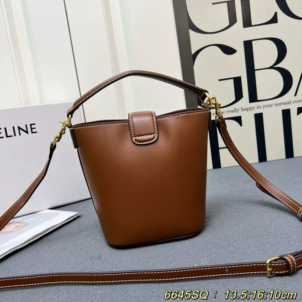 Celine AAA Quality Messenger Bags For Women Popular 3068