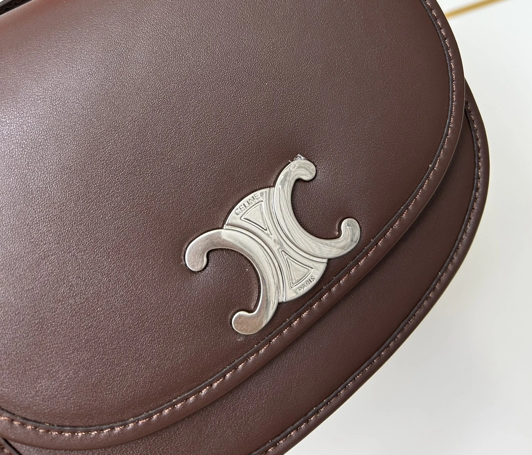 Celine AAA Quality Messenger Bags For Women Refined 1489