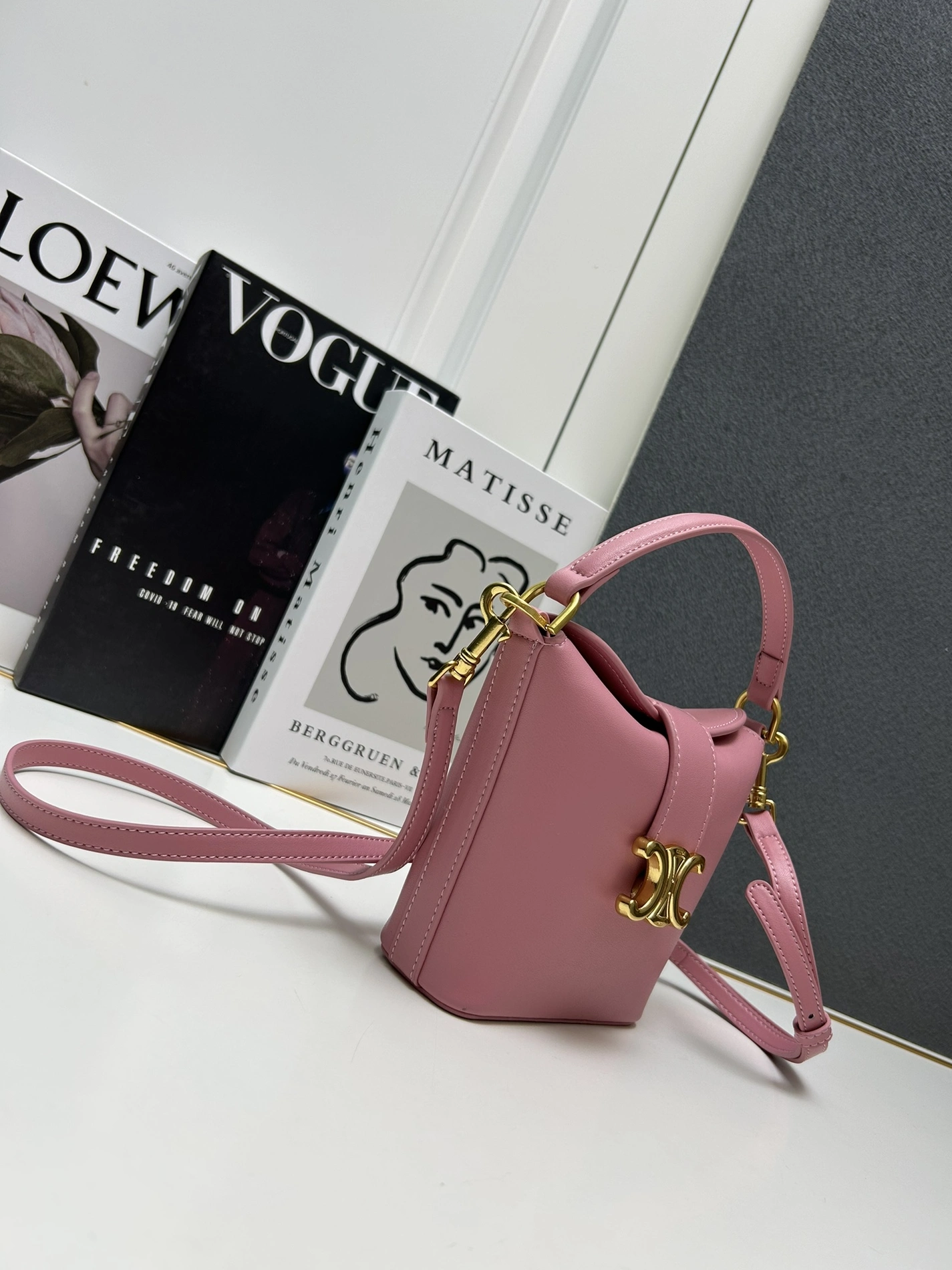 Celine AAA Quality Messenger Bags For Women Sophisticated 6797