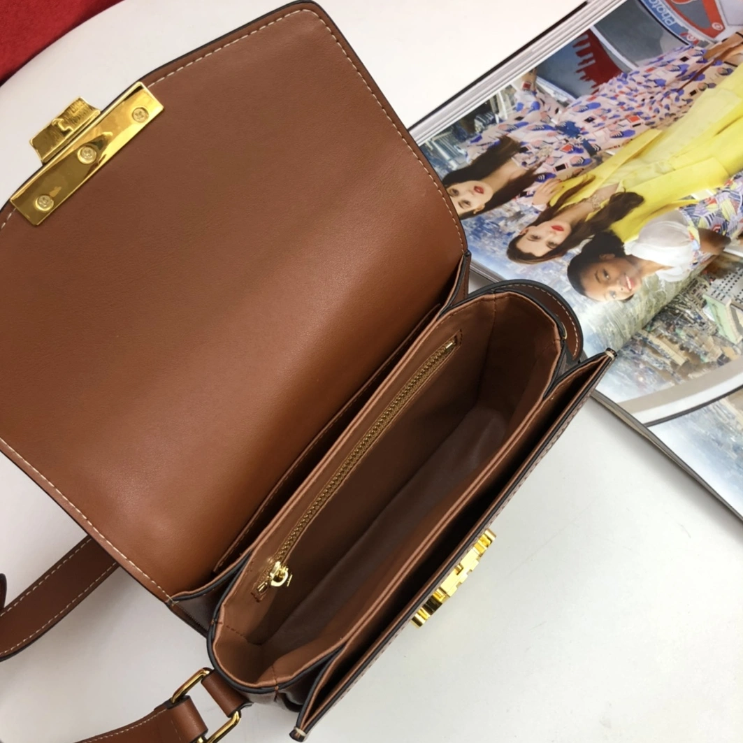 Celine AAA Quality Messenger Bags For Women Sophisticated 7238