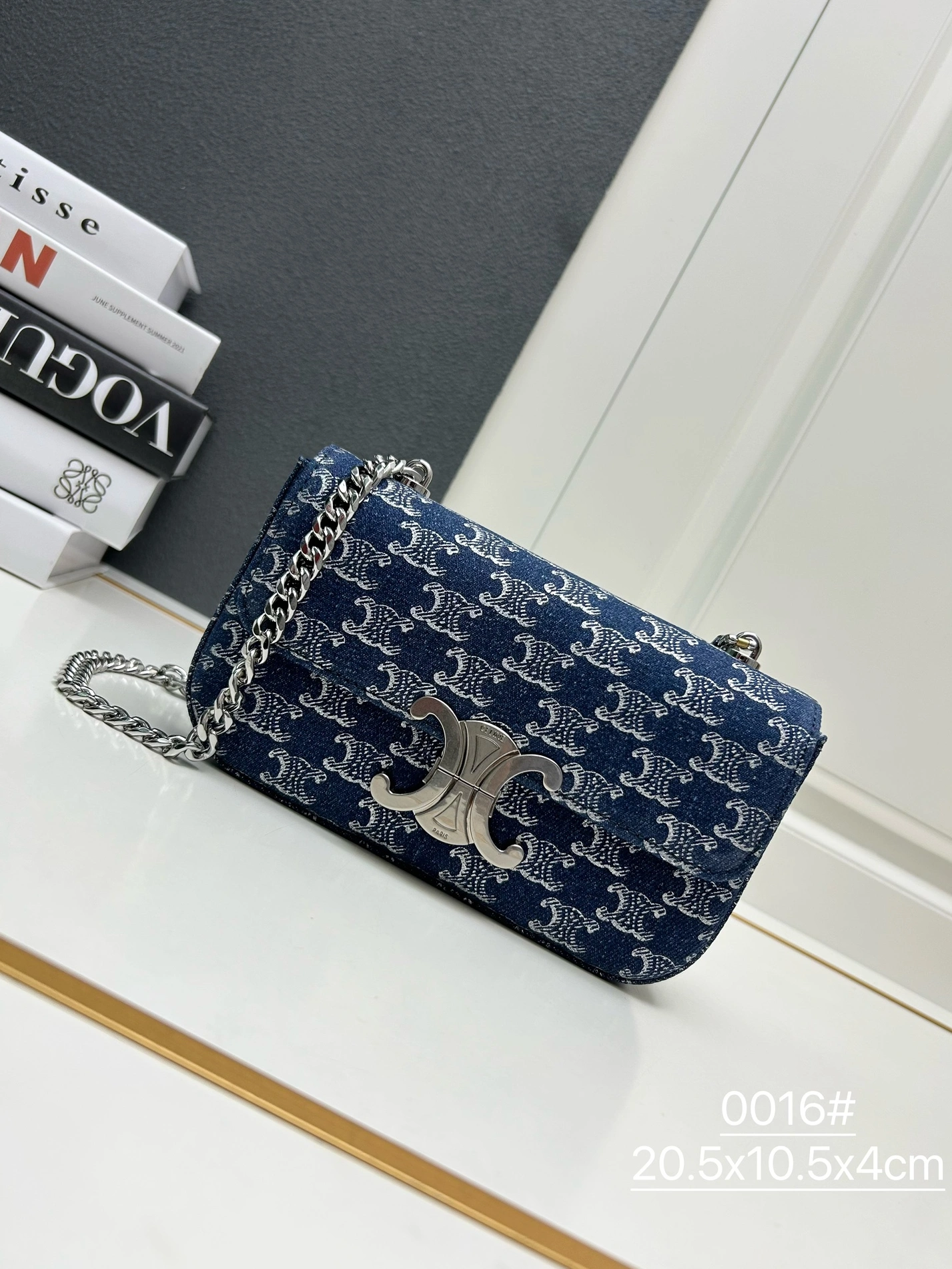 Celine AAA Quality Messenger Bags For Women Timeless 191