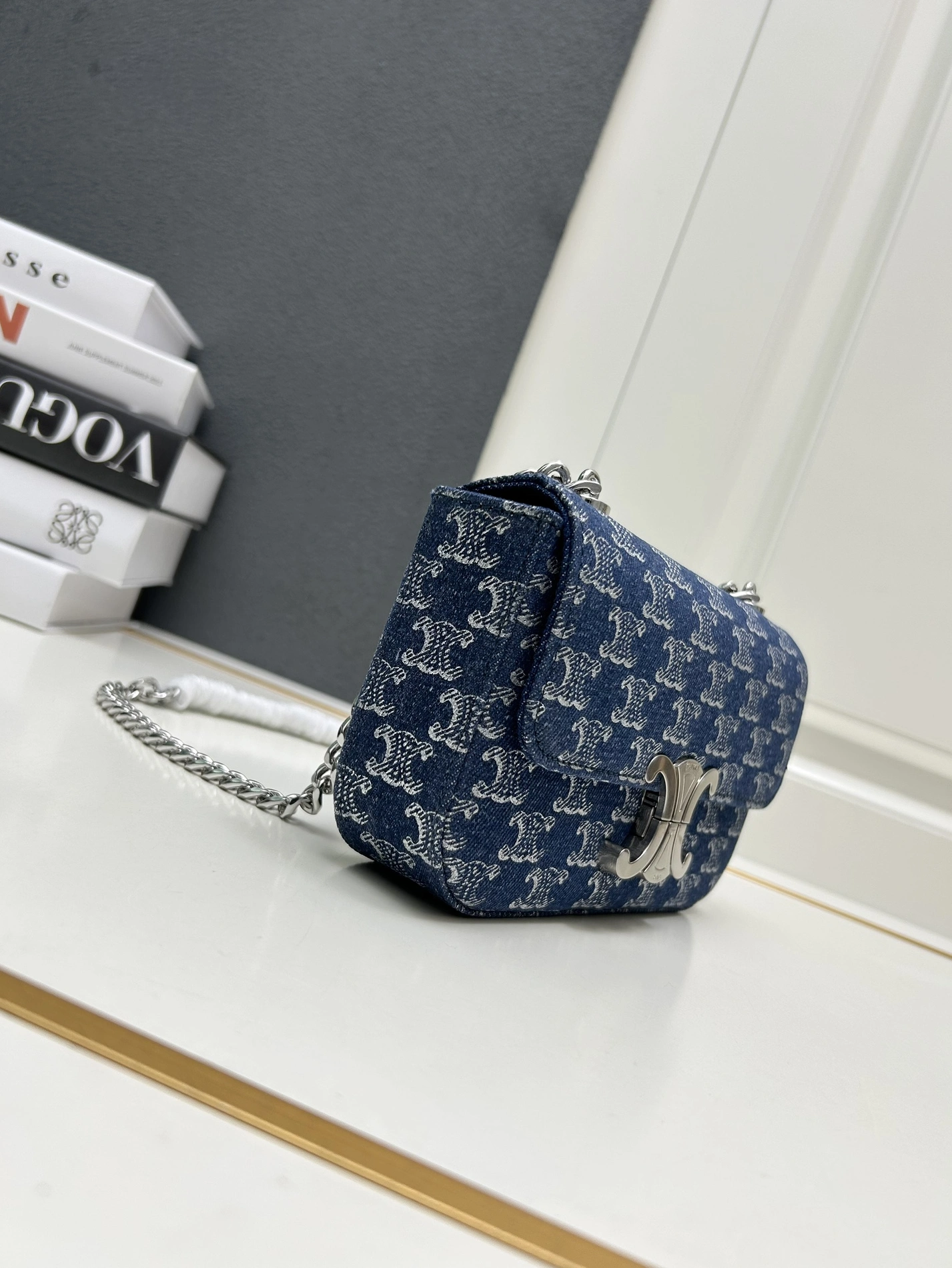 Celine AAA Quality Messenger Bags For Women Timeless 191