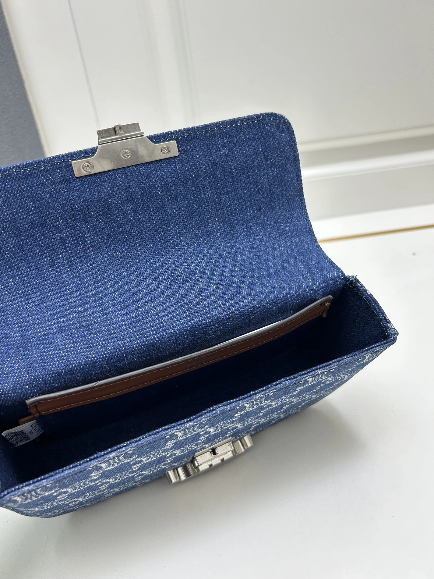 Celine AAA Quality Messenger Bags For Women Timeless 191