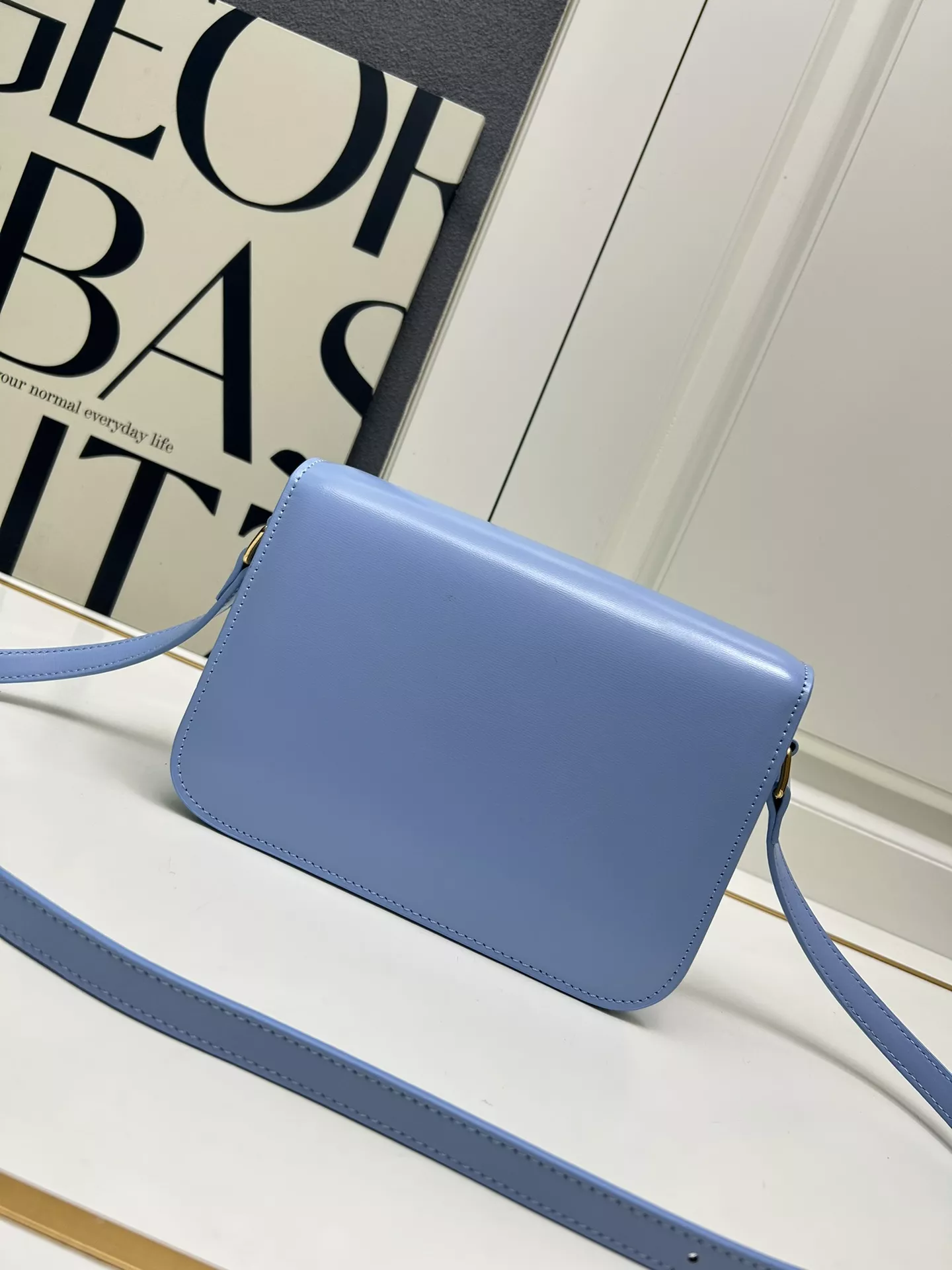 Celine AAA Quality Messenger Bags For Women Trendy 7151
