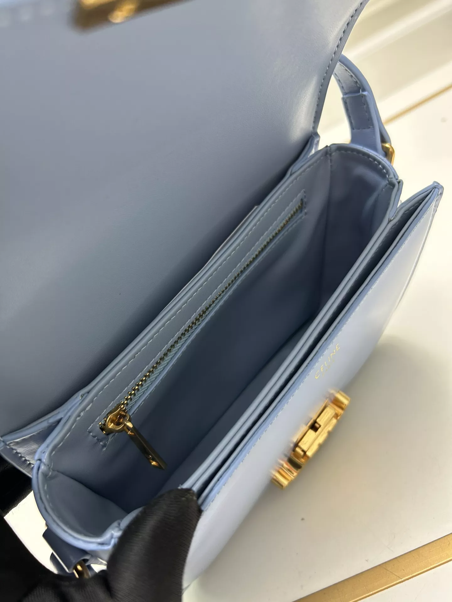 Celine AAA Quality Messenger Bags For Women Trendy 7151