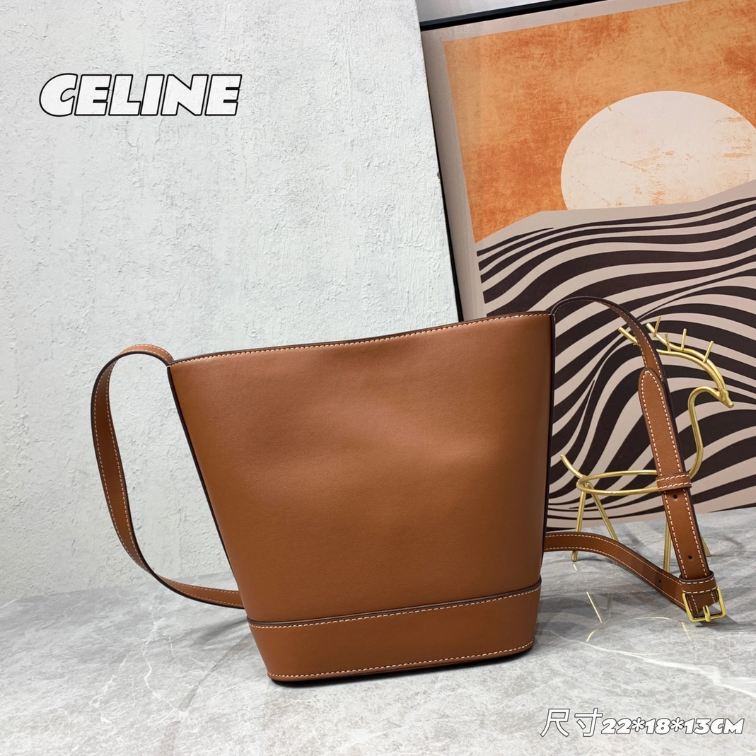 Celine AAA Quality Messenger Bags For Women Trendy 8856