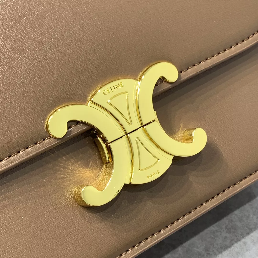 Celine AAA Quality Messenger Bags For Women Vibrant 4329