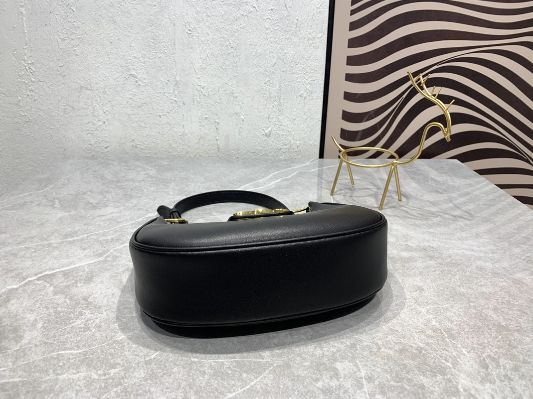 Celine AAA Quality Shoulder Bags For Women Affordable 3146
