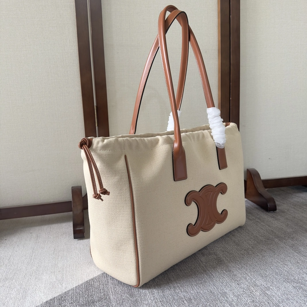 Celine AAA Quality Shoulder Bags For Women Comfortable 2401