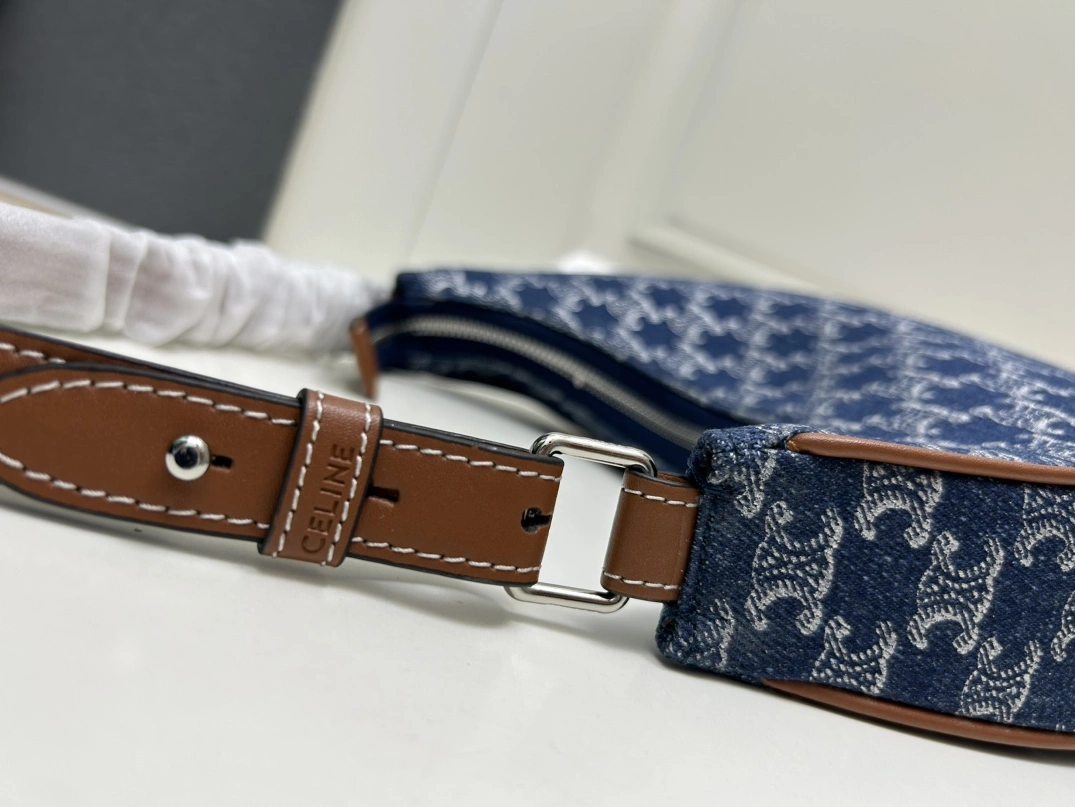 Celine AAA Quality Shoulder Bags For Women Fashionable 4641