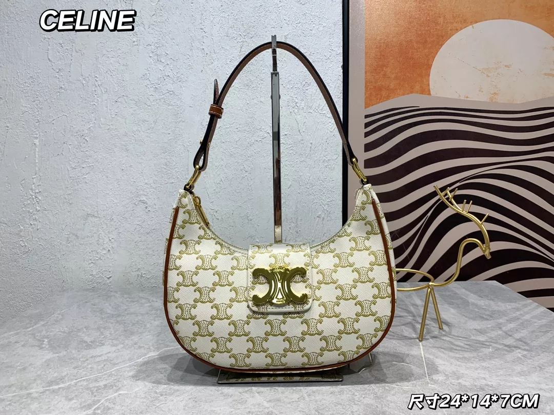 Celine AAA Quality Shoulder Bags For Women Functional 960