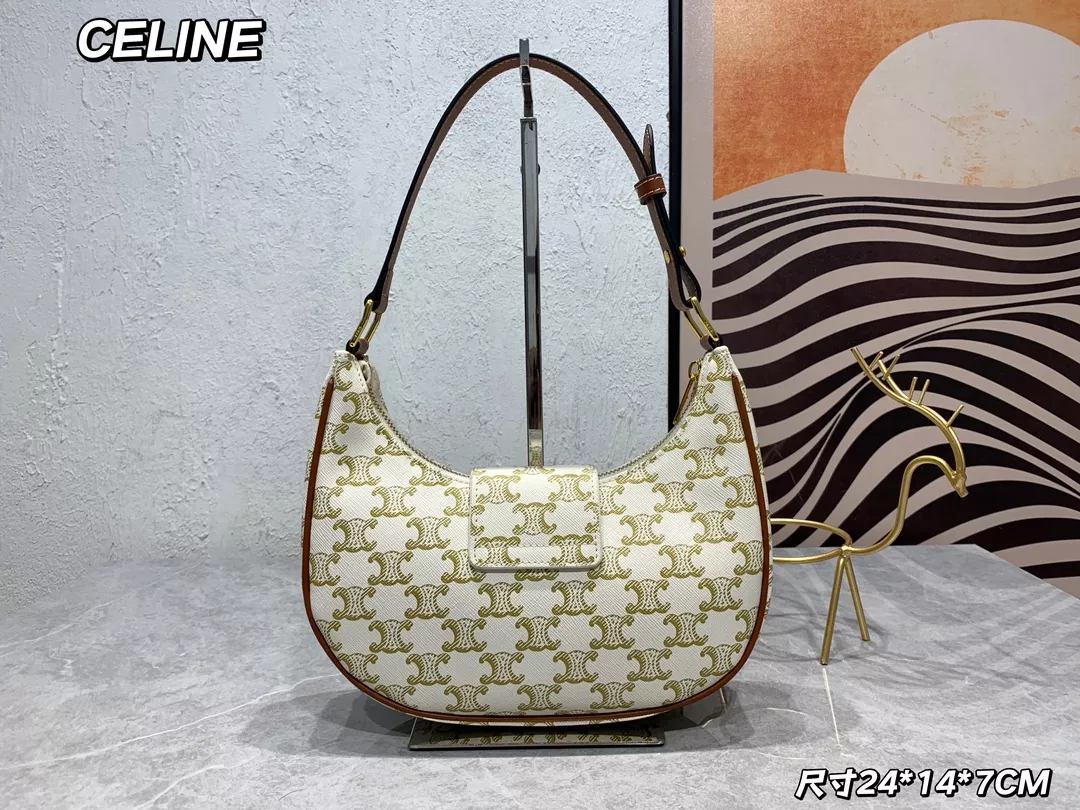 Celine AAA Quality Shoulder Bags For Women Functional 960