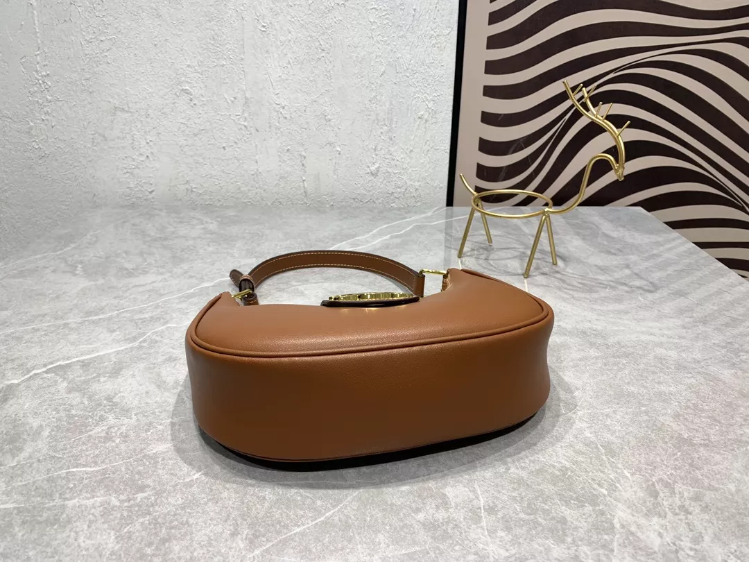 Celine AAA Quality Shoulder Bags For Women NewStyle 9490