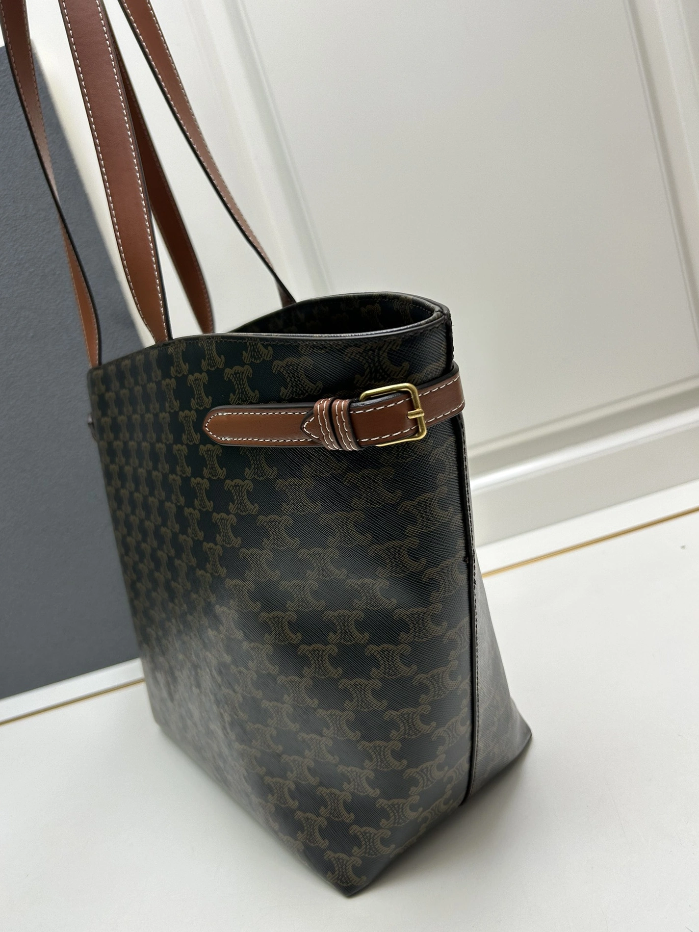 Celine AAA Quality Shoulder Bags For Women Refined 5840