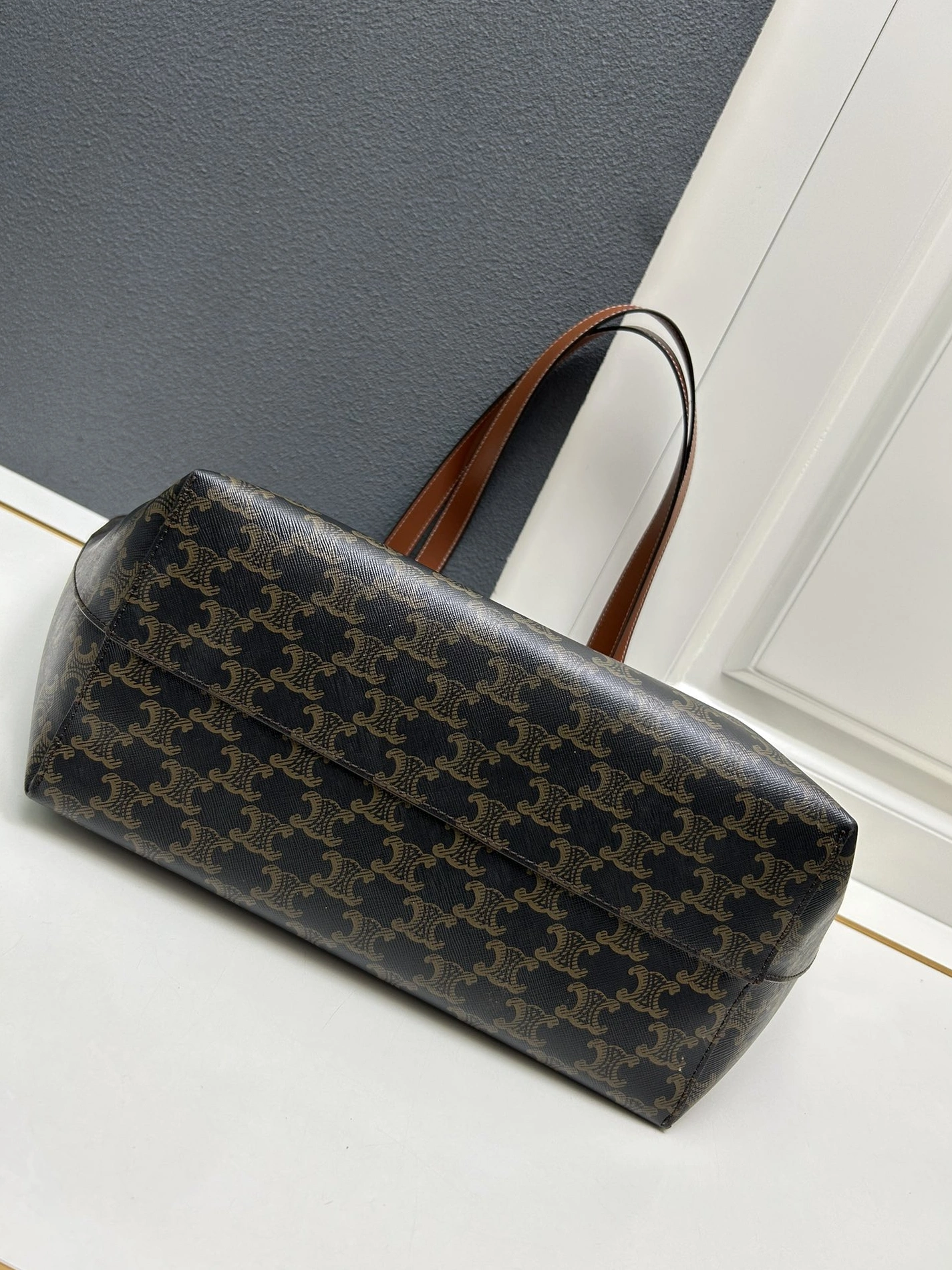 Celine AAA Quality Shoulder Bags For Women Refined 5840
