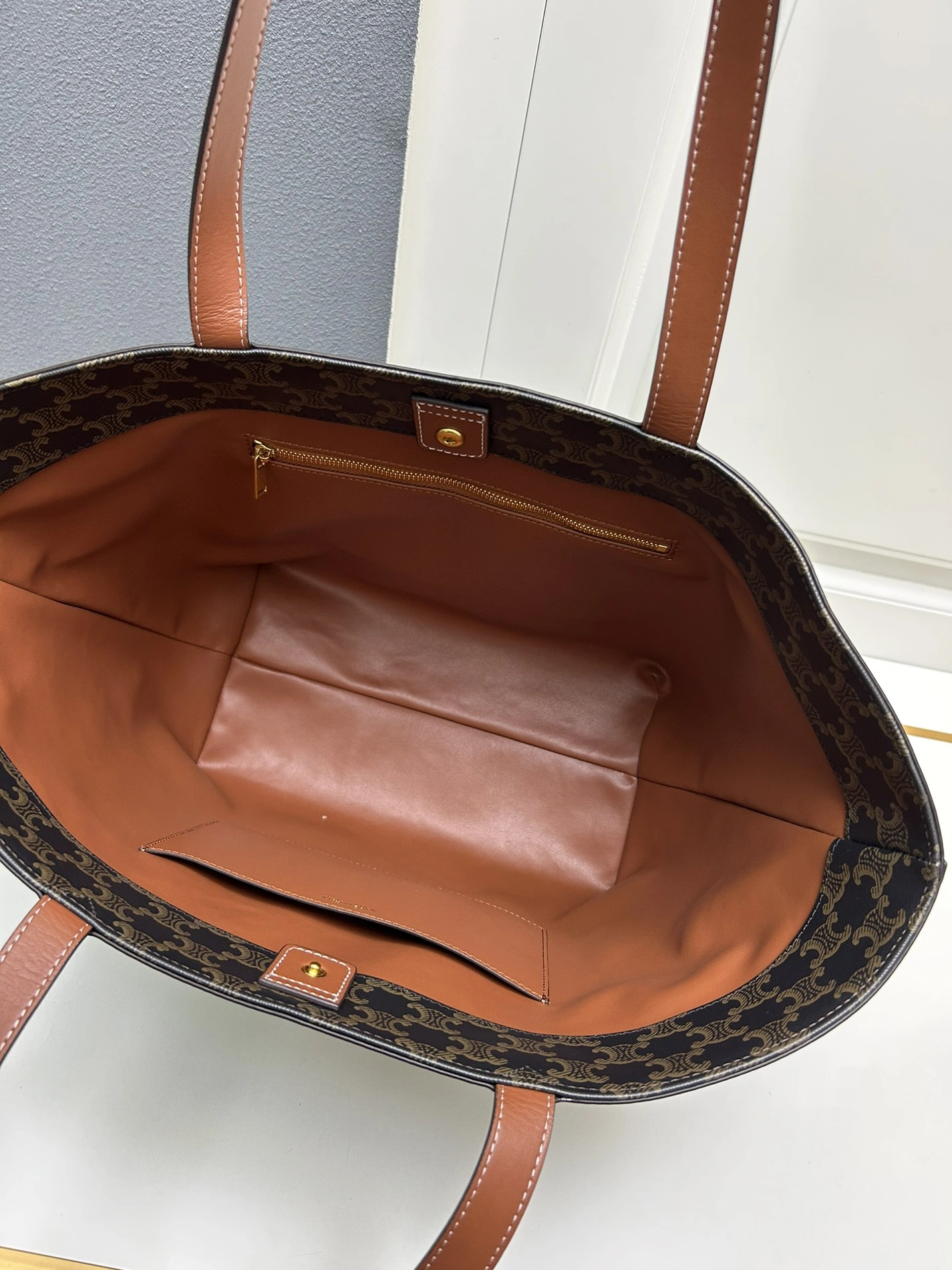 Celine AAA Quality Shoulder Bags For Women Refined 5840