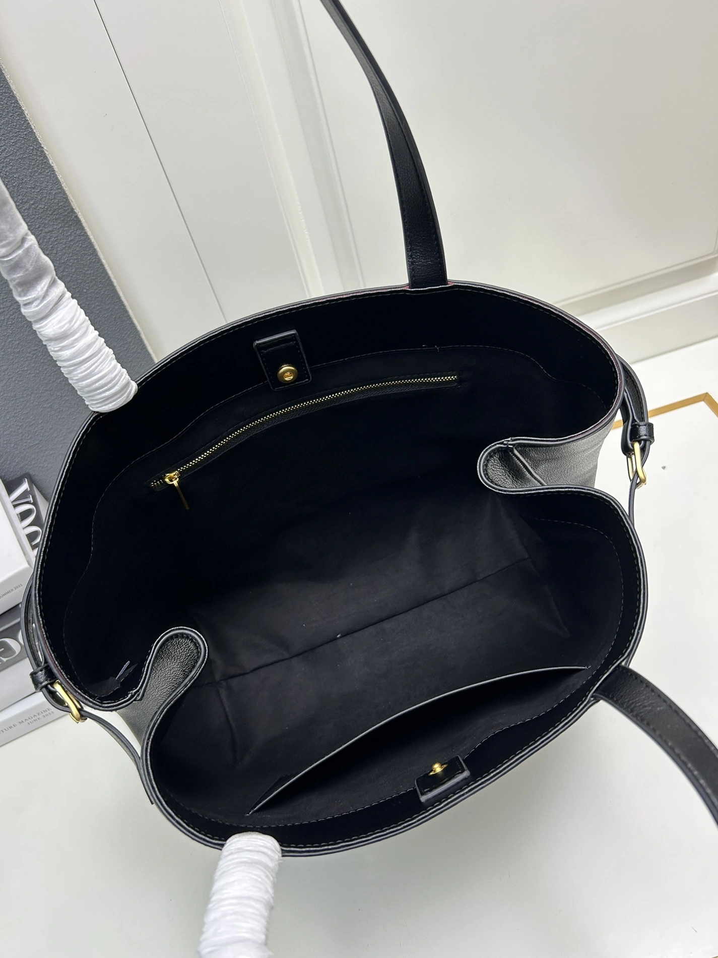 Celine AAA Quality Shoulder Bags For Women Sophisticated 7485