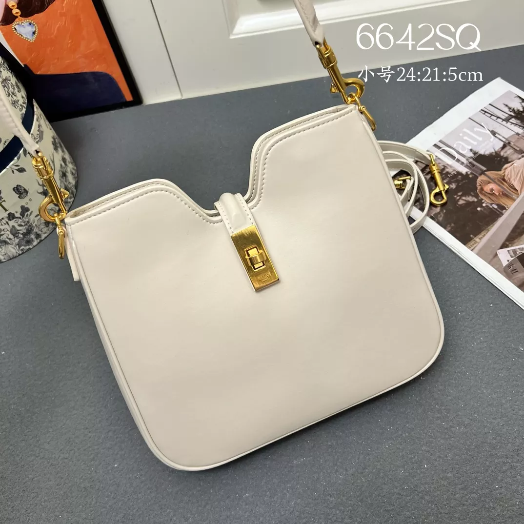Celine AAA Quality Shoulder Bags For Women SportInspired 6510