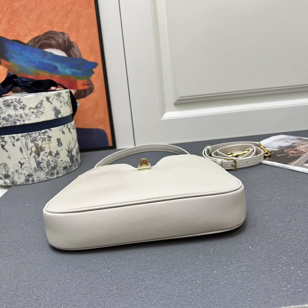 Celine AAA Quality Shoulder Bags For Women SportInspired 6510
