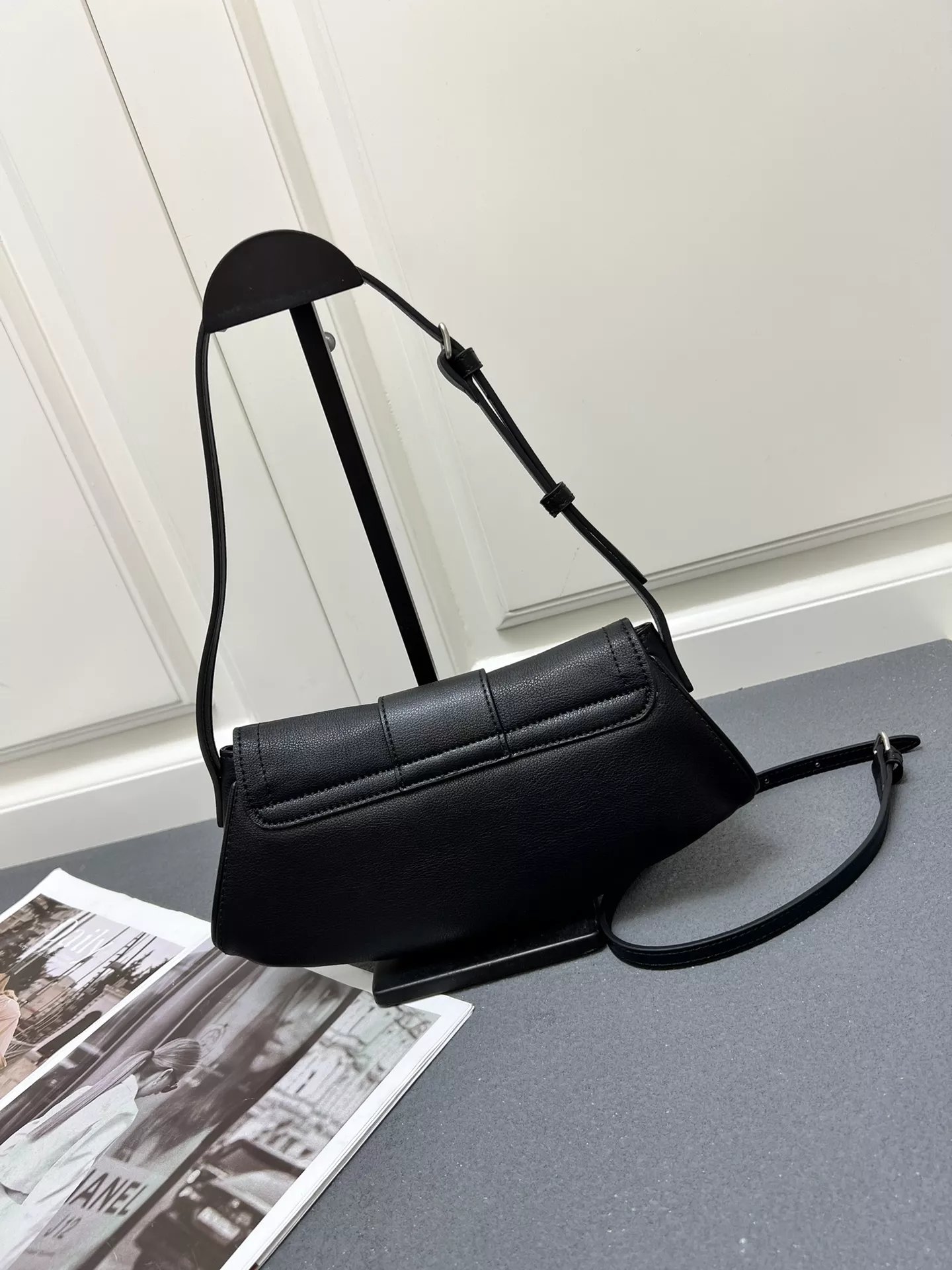 Celine AAA Quality Shoulder Bags For Women Stylish 3022