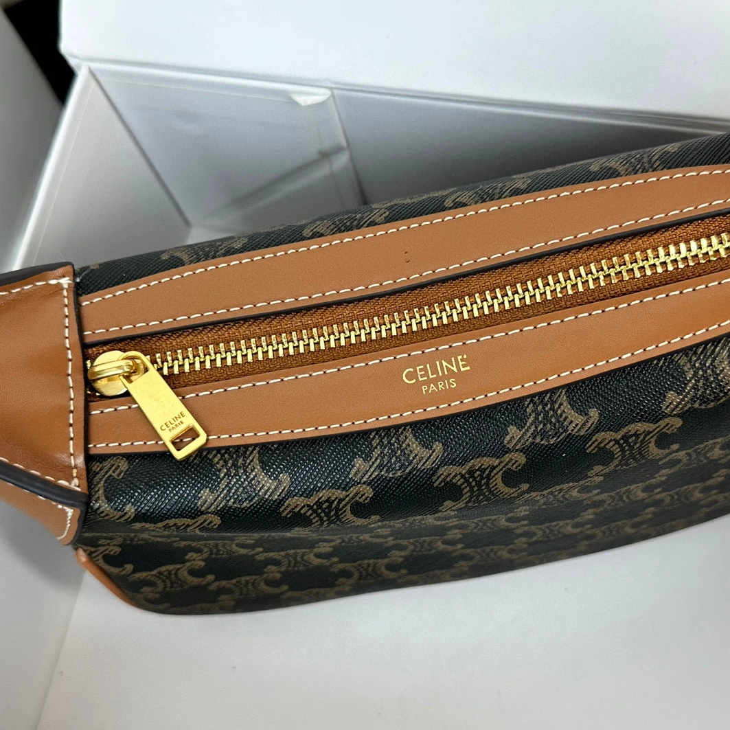 Celine AAA Quality Shoulder Bags For Women Stylish 9570