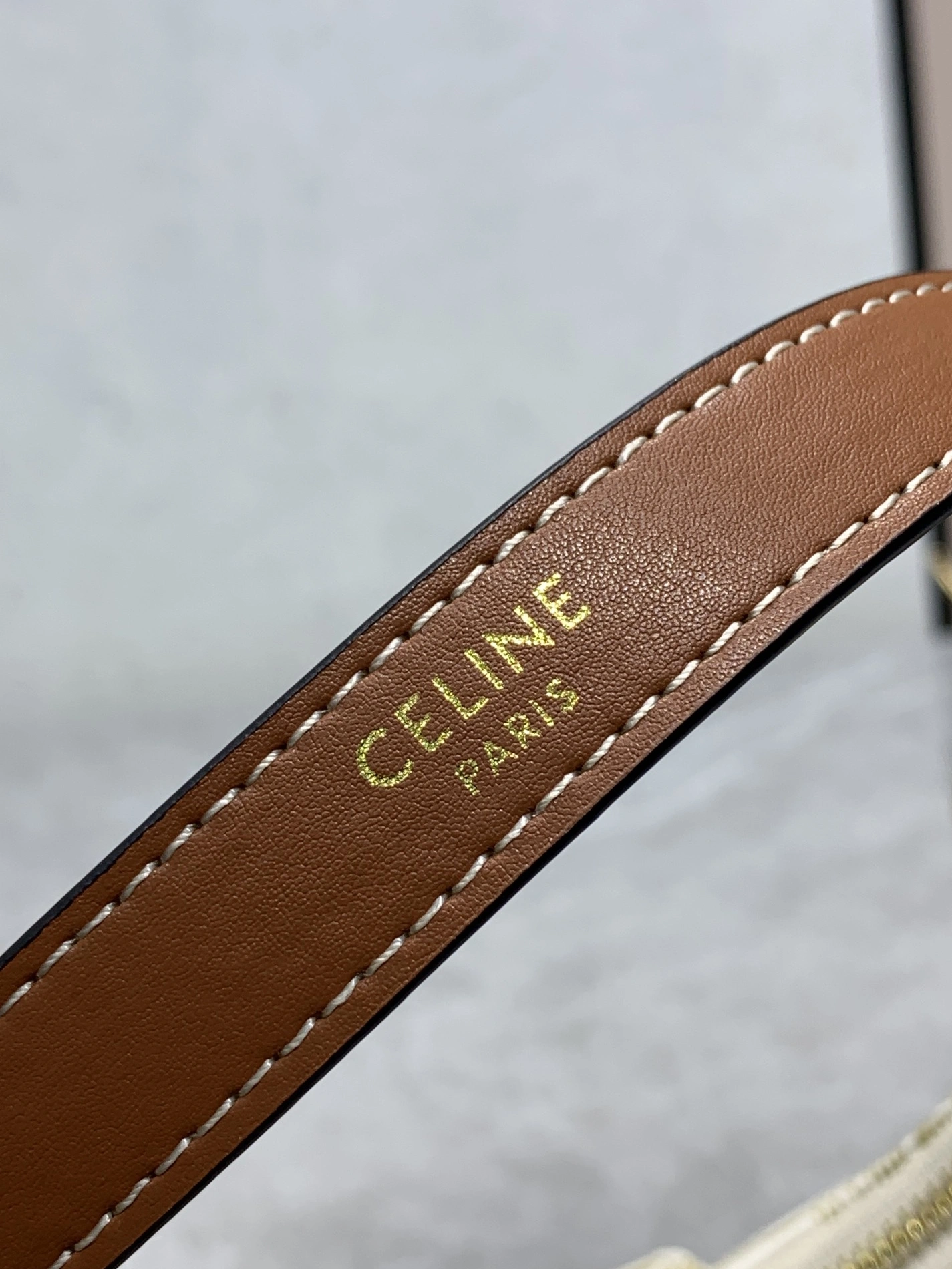 Celine AAA Quality Shoulder Bags For Women Versatile 2291