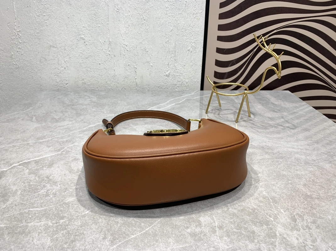 Celine AAA Quality Shoulder Bags For Women WellDesigned 3034