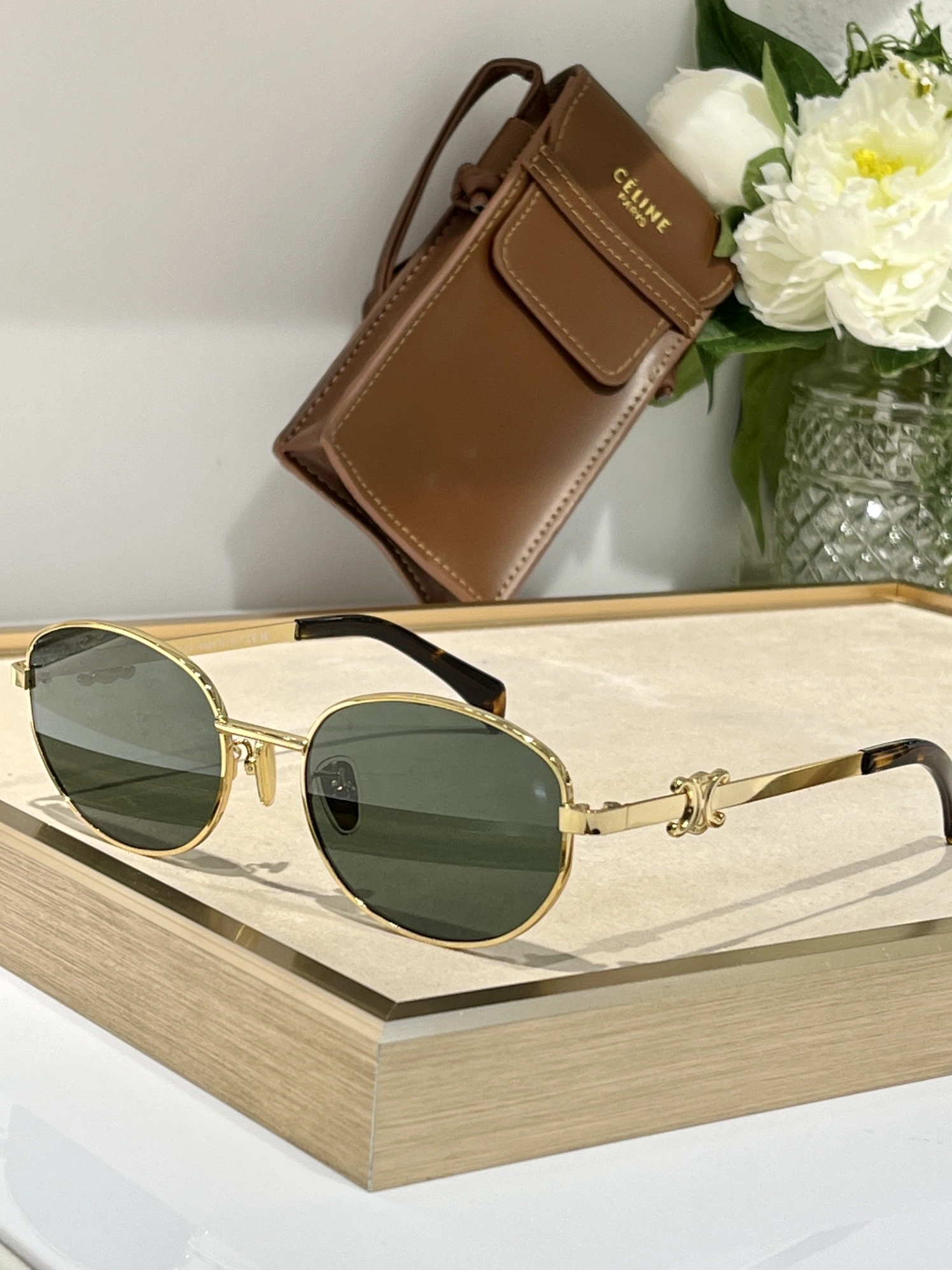 Celine AAA Quality Sunglasses Versatile 8231